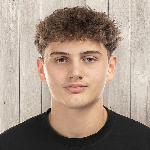 Deon Delija